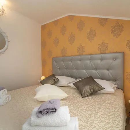 Holiday home Insula Ventum Mali Drvenik